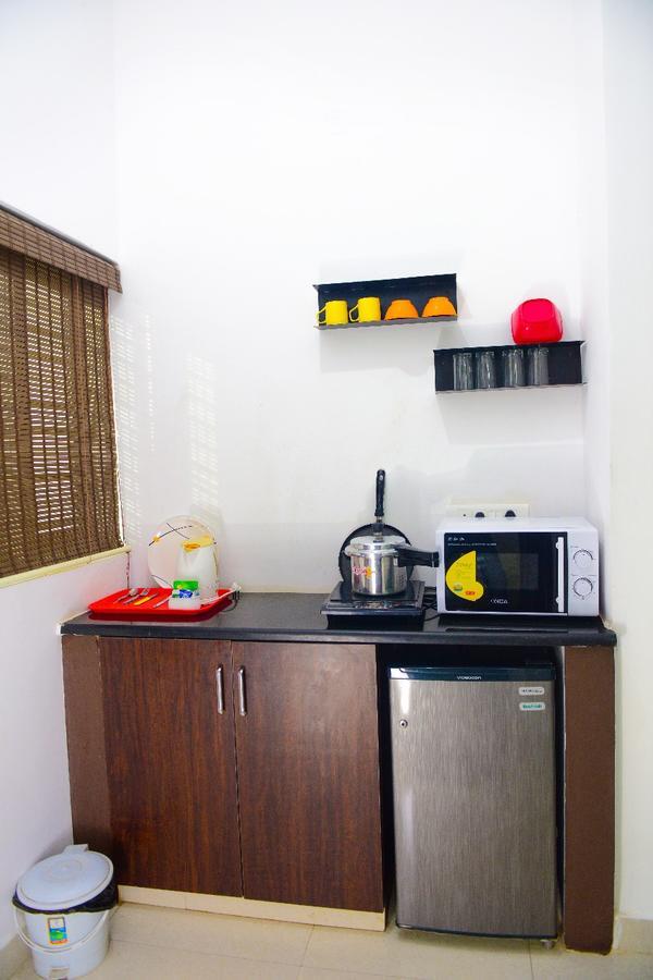 Aparthotel Varsha Enclave- Trinity House à Mysore Extérieur photo