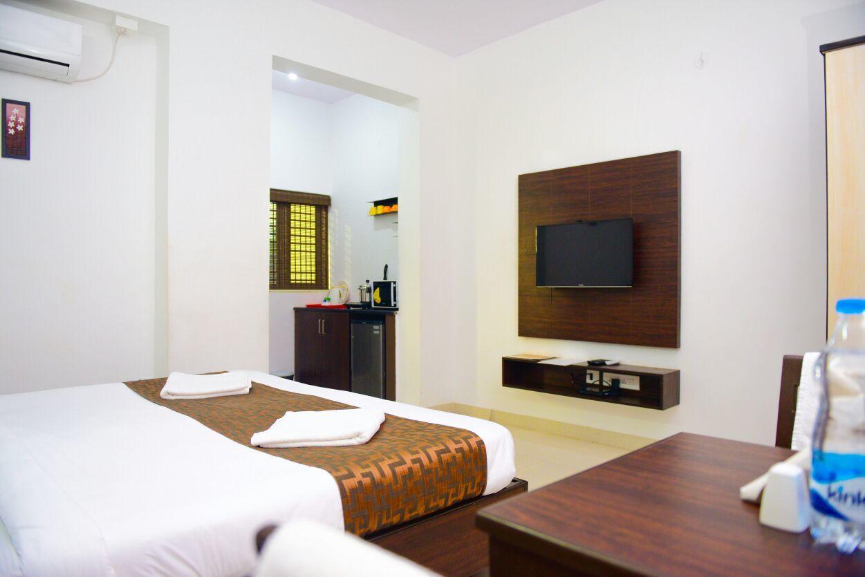 Aparthotel Varsha Enclave- Trinity House à Mysore Extérieur photo