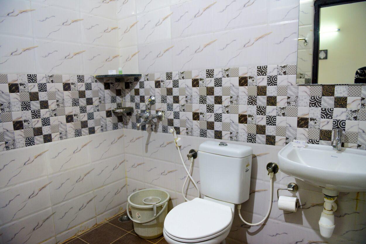 Aparthotel Varsha Enclave- Trinity House à Mysore Extérieur photo